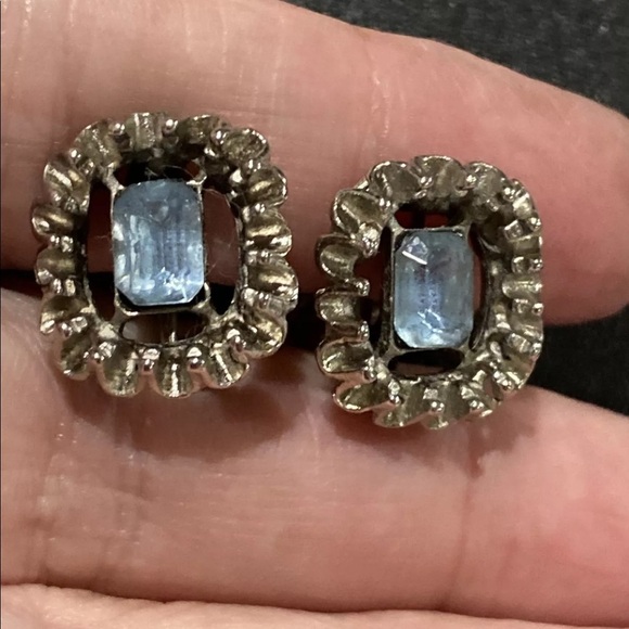 Vintage Weiss clip on earrings - Picture 16 of 16